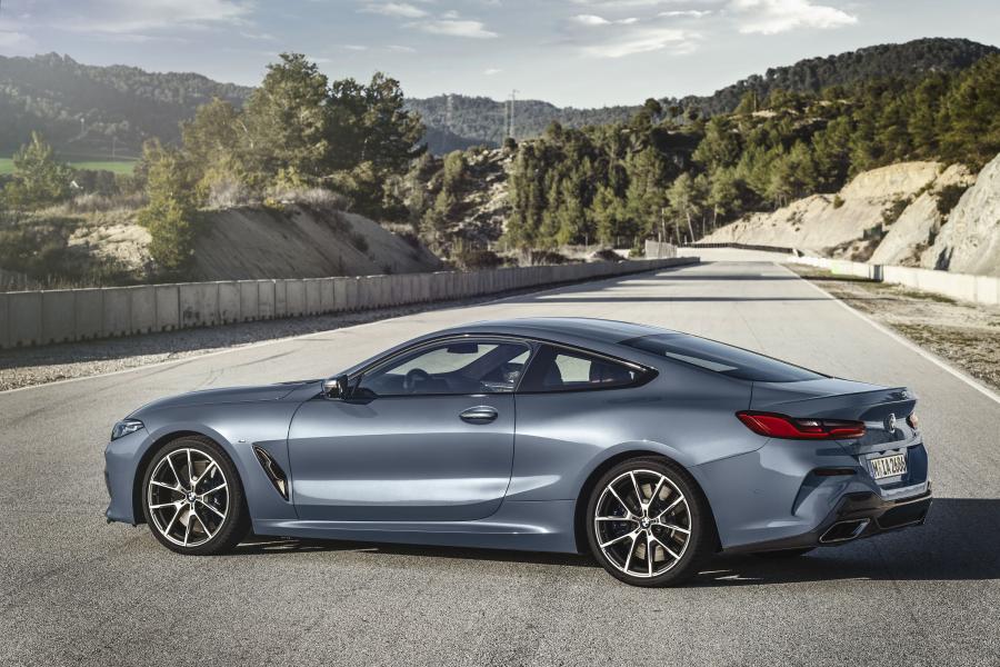  BMW M850i xDrive (G15) 2018 года  (WW) (фото 9 из 88)